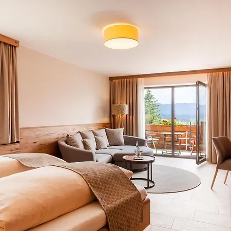 Biohotel Eggensberger 4* 福森