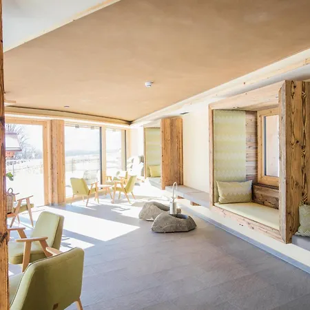 Biohotel Eggensberger 4* 福森