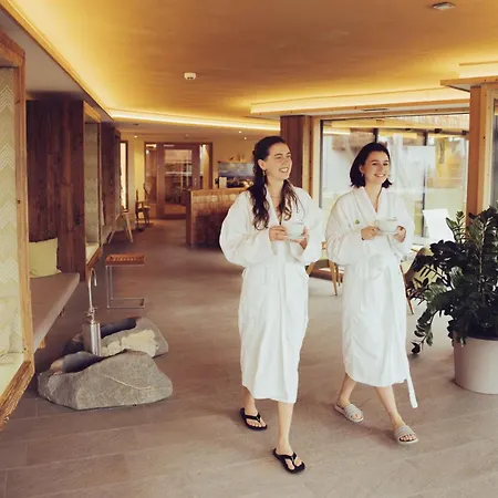 ホテル Biohotel Eggensberger 4*